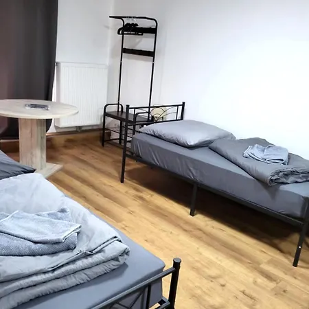 Monteur-haus Veilchen Pankow, Franzoesisch-buchholz Appartement *